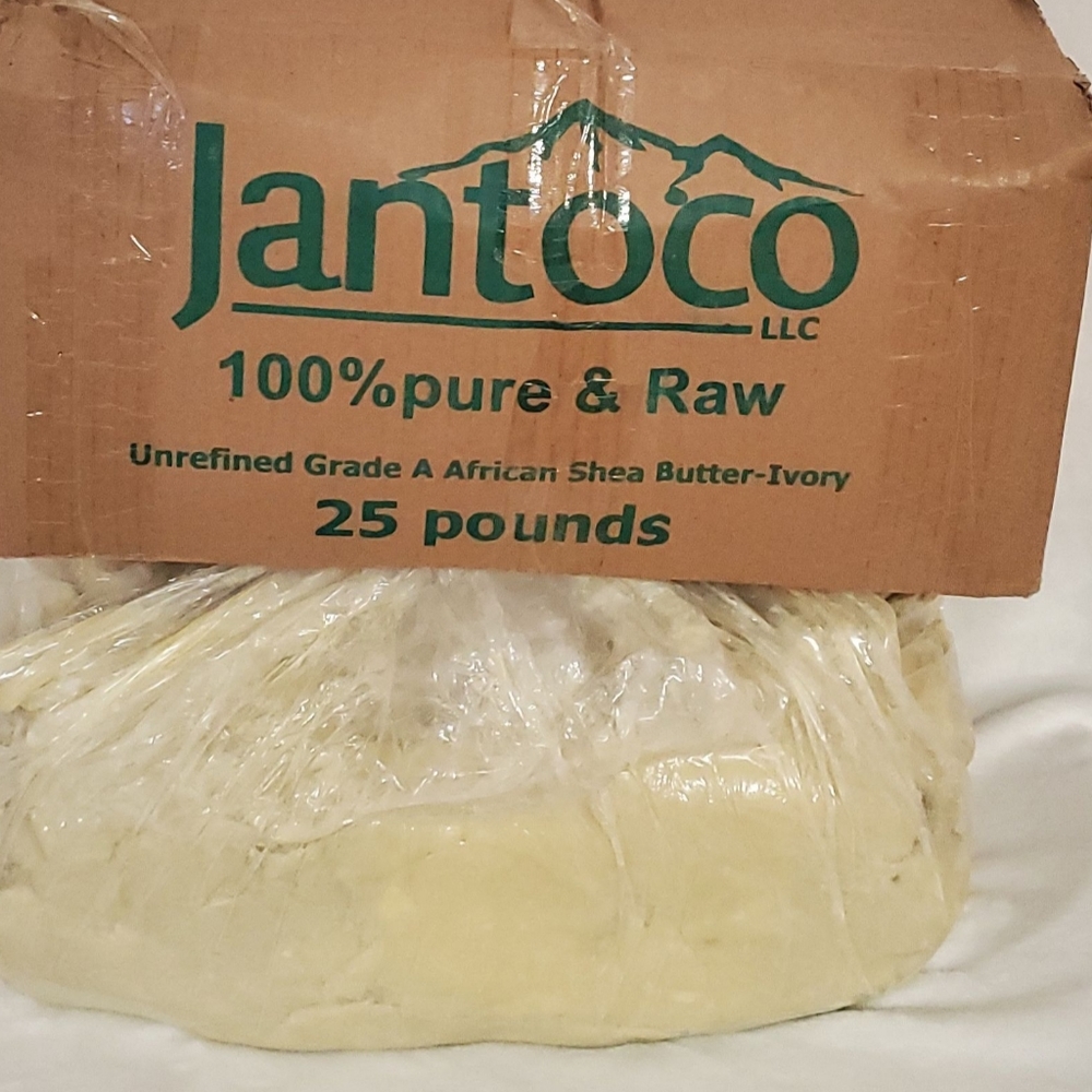 Raw African shea butter